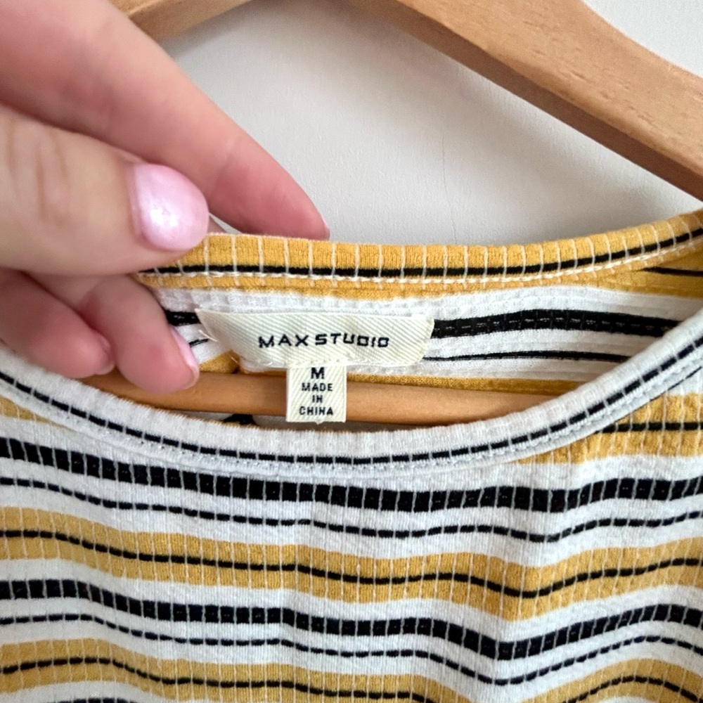 Max Studio Cream Boxy Pleated Blouse - Picture 5 of 7